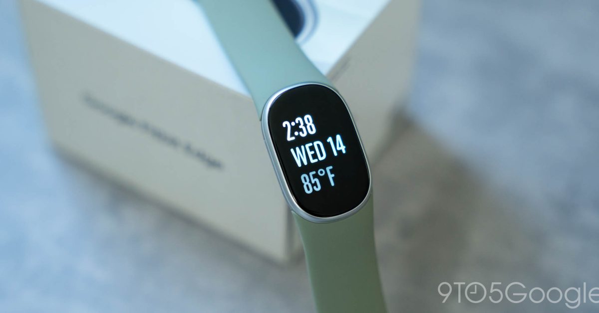 جوجل تكشف عن Fitbit Edge بسعر 179 دولاراً كبديل لسلسلة Charge
