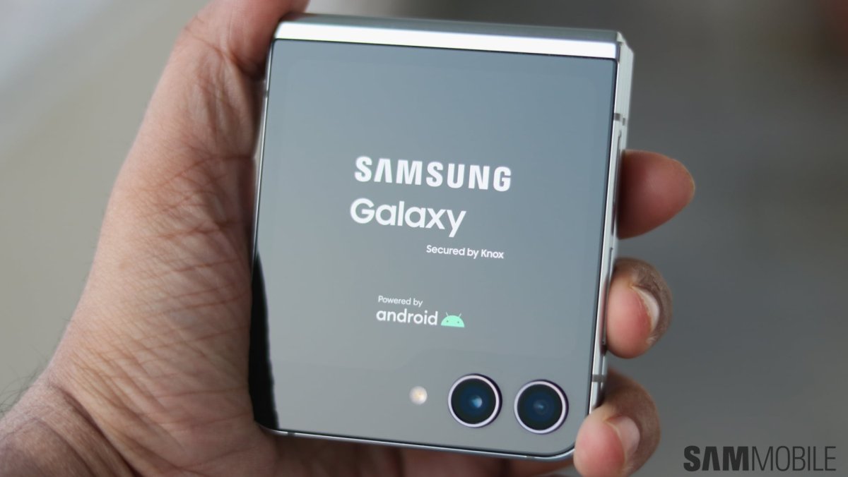 كيف توزّع «سامسونغ» تحديث One UI 9 على Galaxy Z Flip 5 في الولايات المتحدة